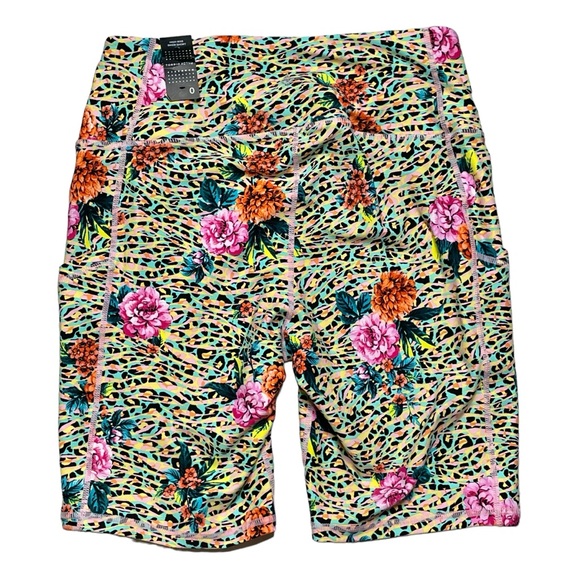 Torrid 0 active bike shorts leopard floral - Picture 2 of 6